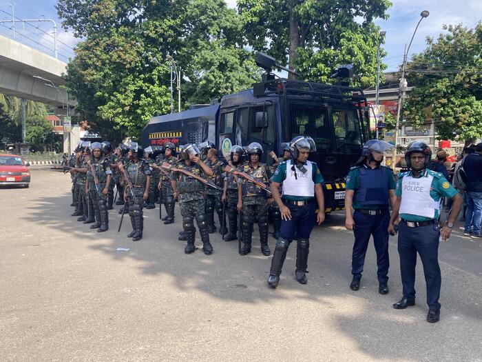 কোটা আন্দোলন পুলিশের সতর্ক অবস্থান